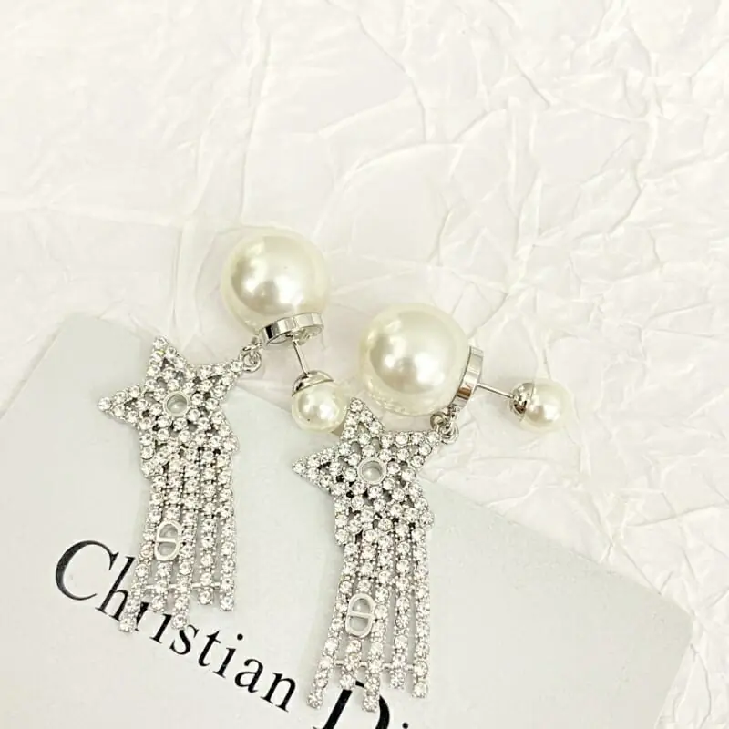 christian dior boucles doreilles pour femme s_12155311